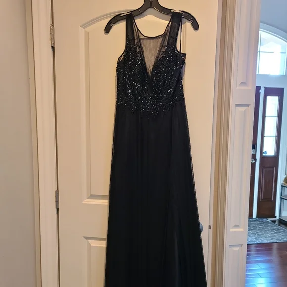 Basix Black Label | Dresses | Basix Black Label Ball Gown | Poshmark